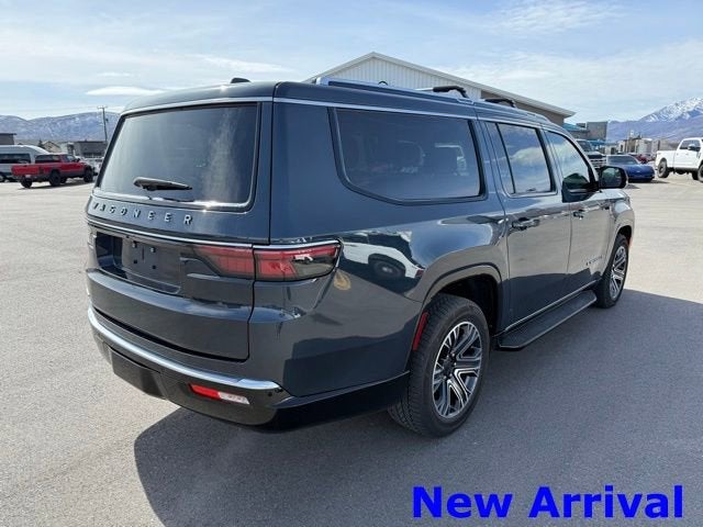 2023 Jeep Wagoneer L Base