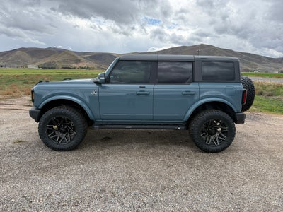 2021 Ford Bronco Base