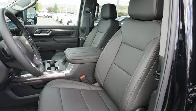 2025 Chevrolet Silverado 3500 HD LTZ