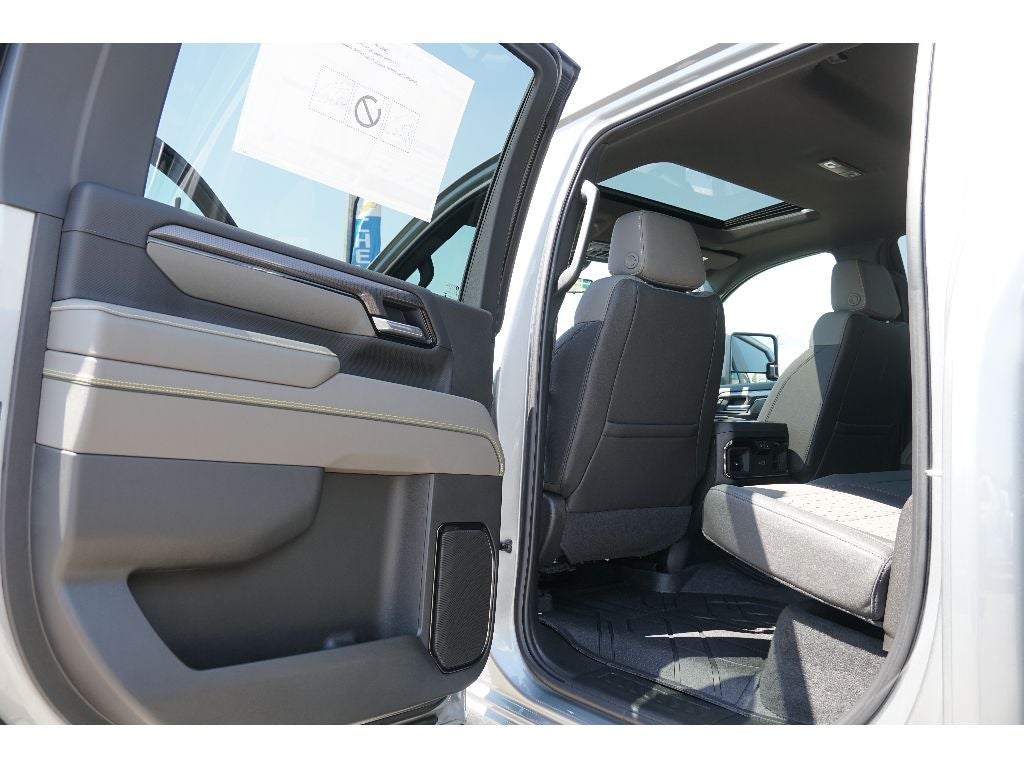 2026 Chevrolet Silverado 2500 HD ZR2 - Photo 11