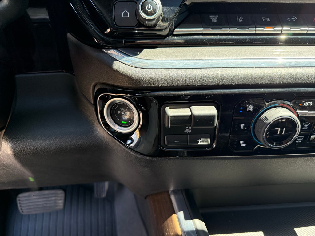 2024 Chevrolet Silverado 3500 HD High Country