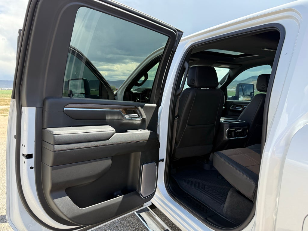 2024 Chevrolet Silverado 3500 HD High Country
