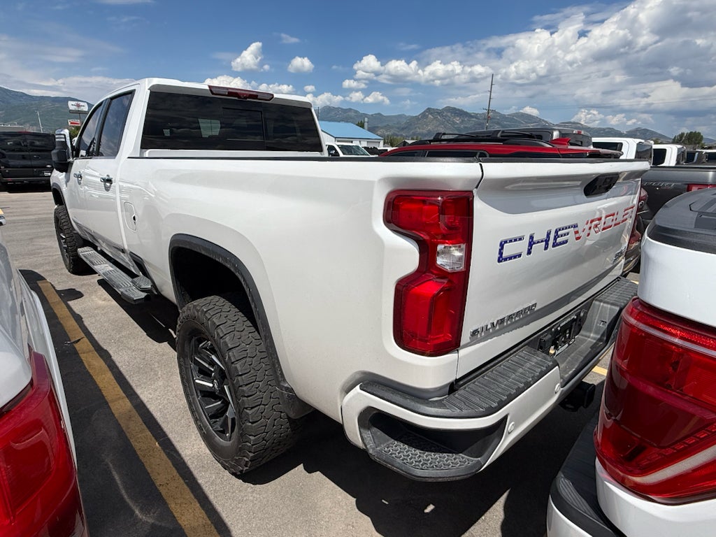 2024 Chevrolet Silverado 3500 HD High Country