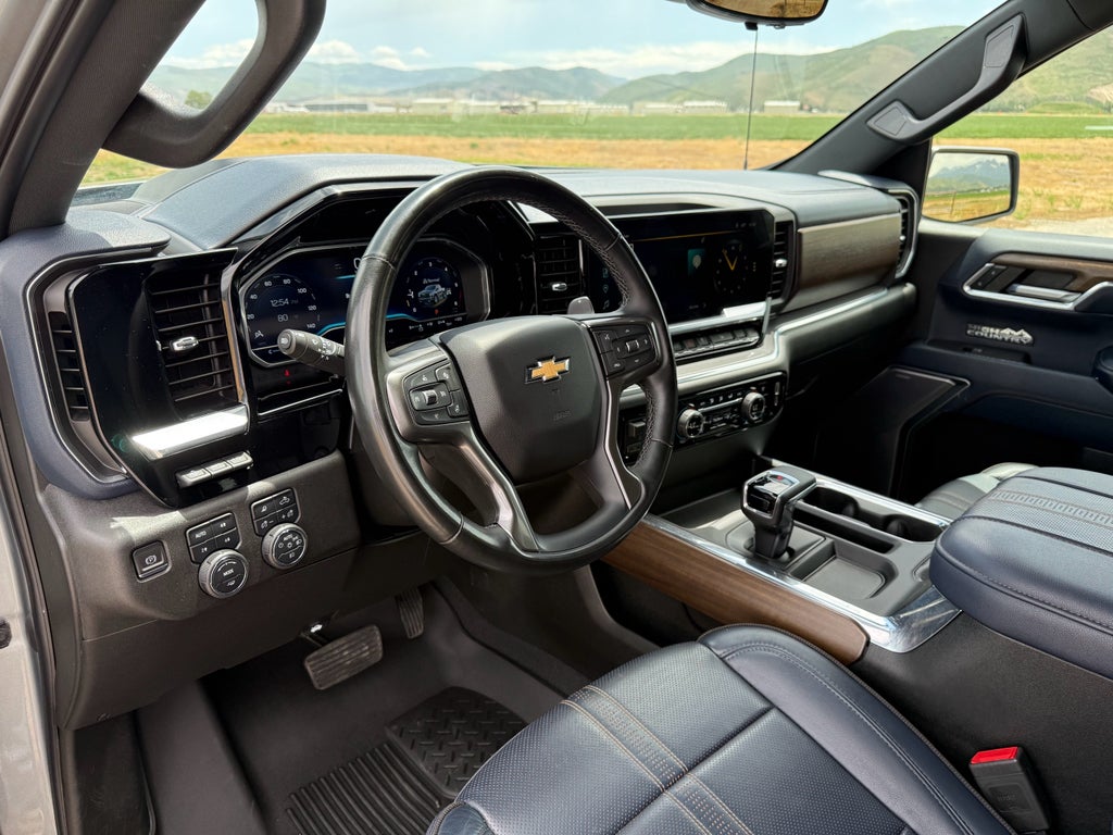 2023 Chevrolet Silverado 1500 High Country