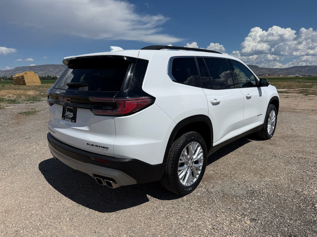 2024 GMC Acadia Elevation
