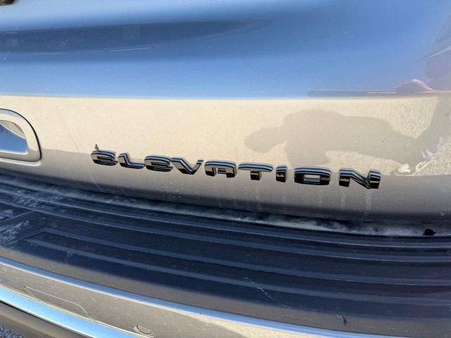 2025 GMC Yukon Elevation