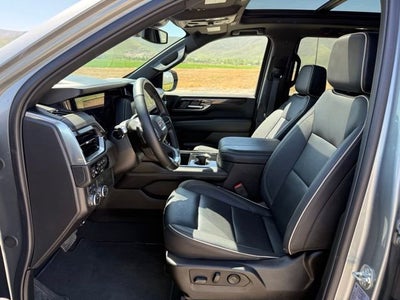 2025 GMC Yukon Elevation