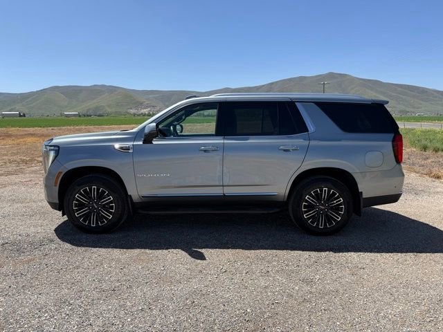 2025 GMC Yukon Elevation