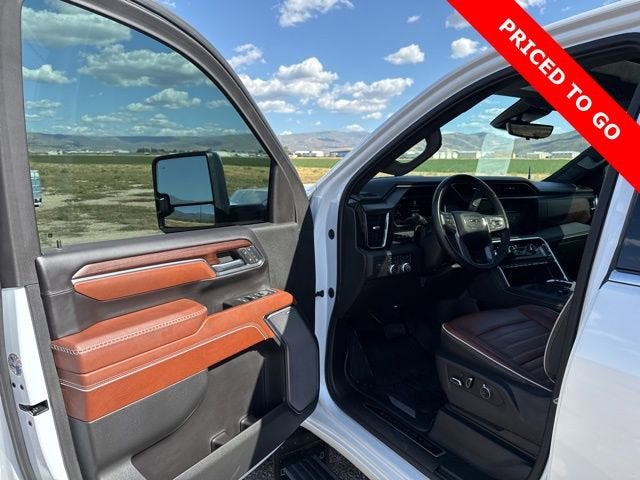 2024 GMC Sierra 3500 HD Denali Ultimate