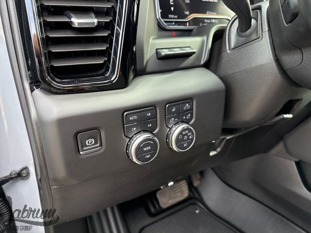 2025 GMC Sierra 3500 HD AT4