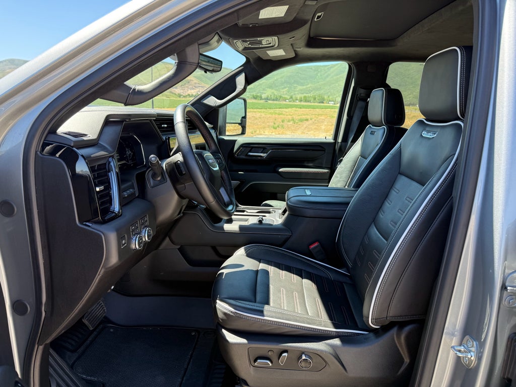 2025 GMC Sierra 2500 HD AT4X