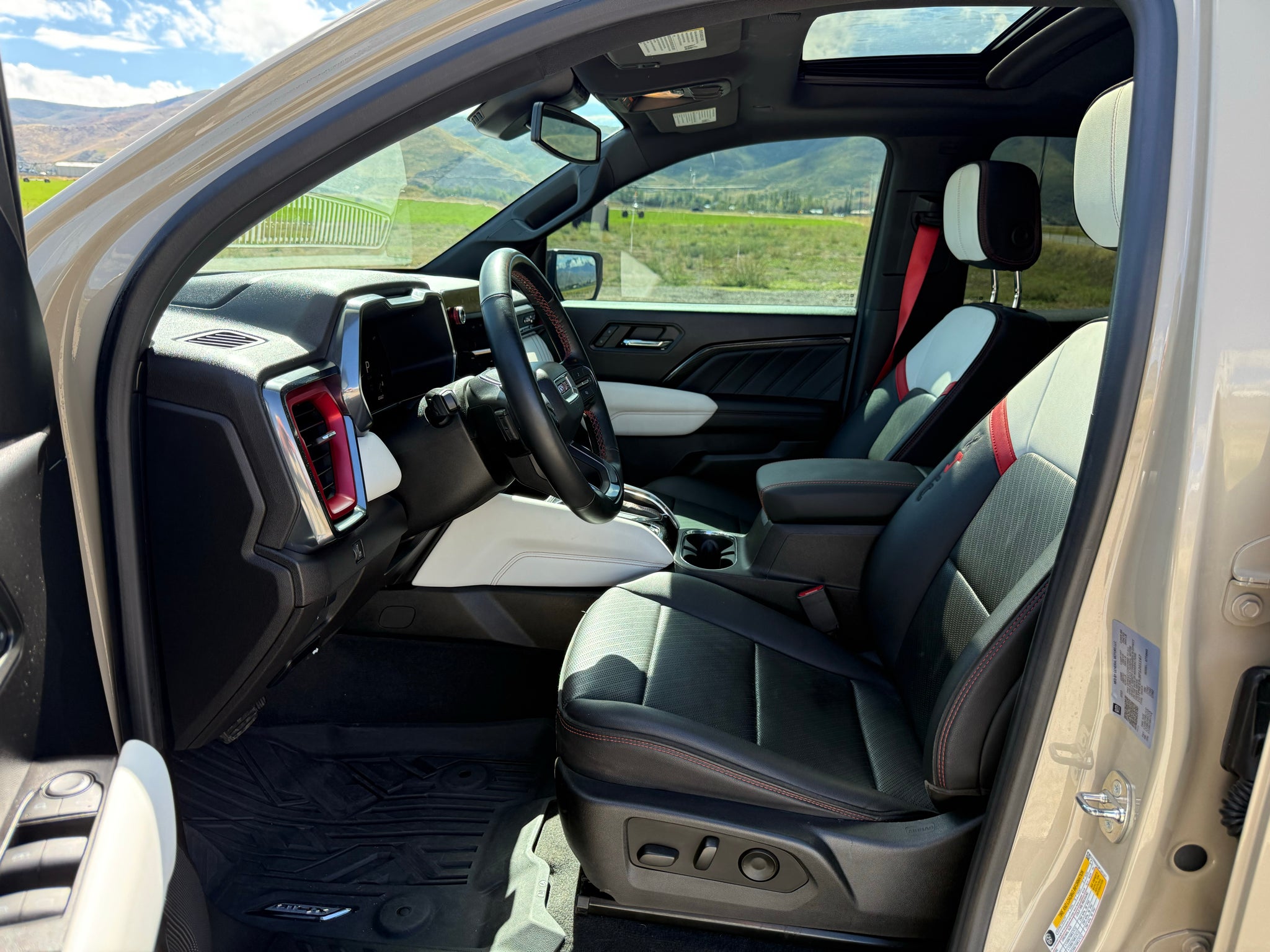 2023 GMC Canyon 4WD AT4X