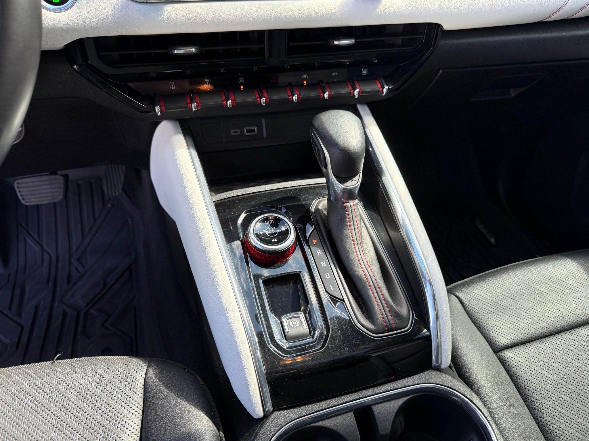 2023 GMC Canyon 4WD AT4X