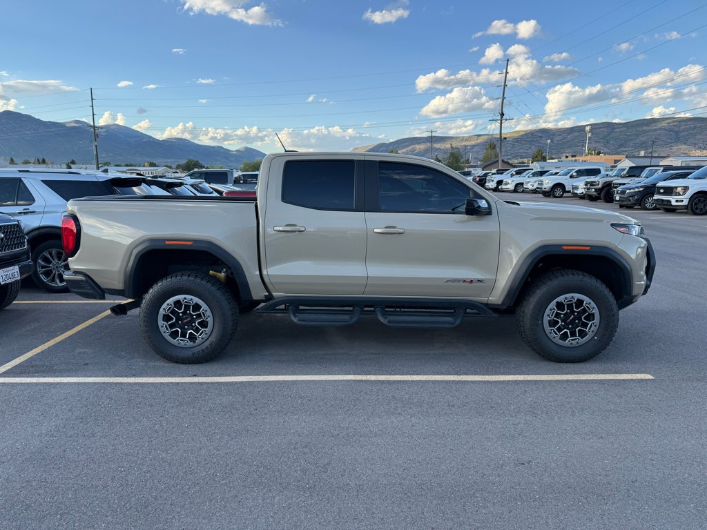 2023 GMC Canyon 4WD AT4X