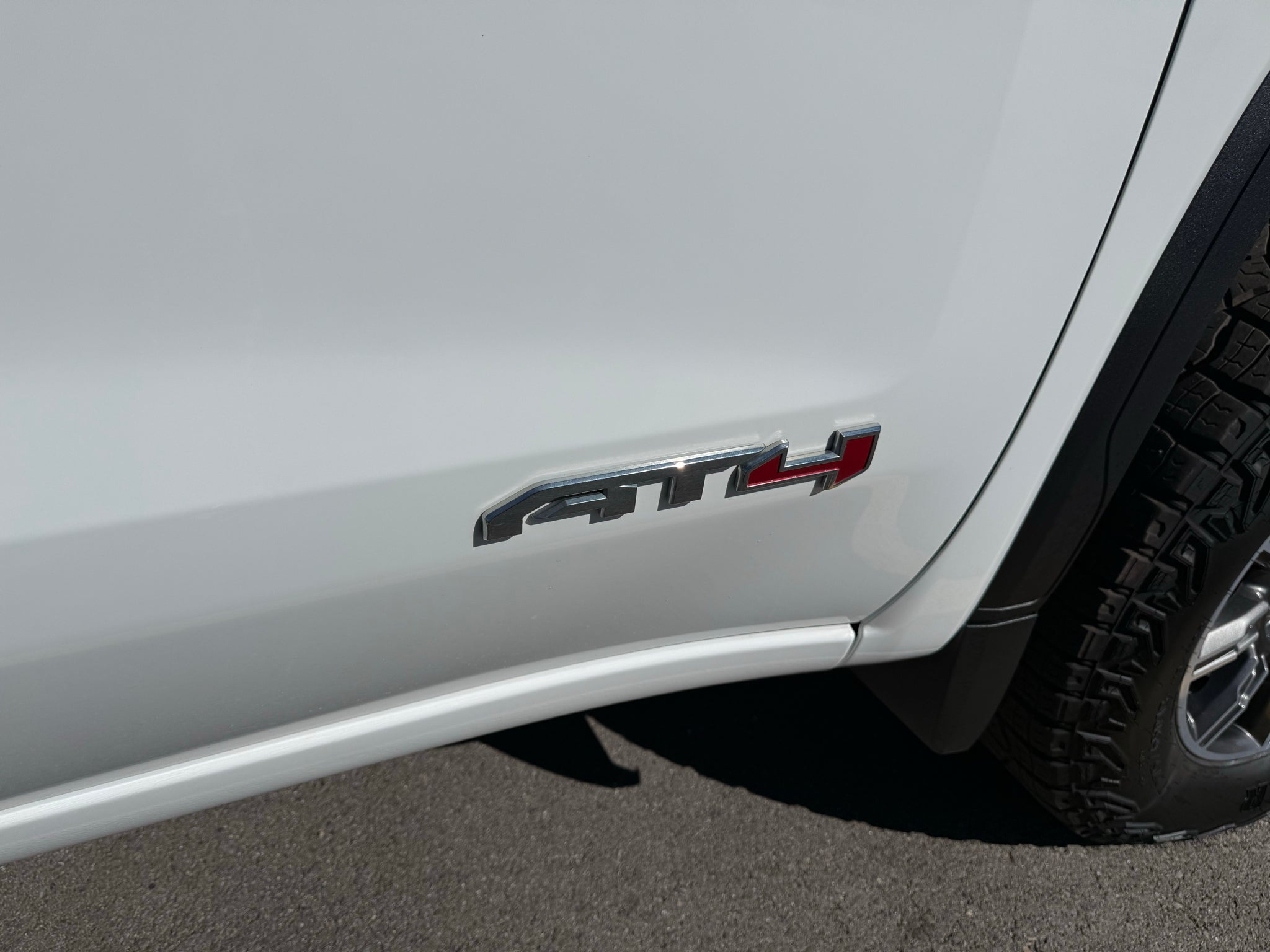 2024 GMC Sierra 1500 AT4