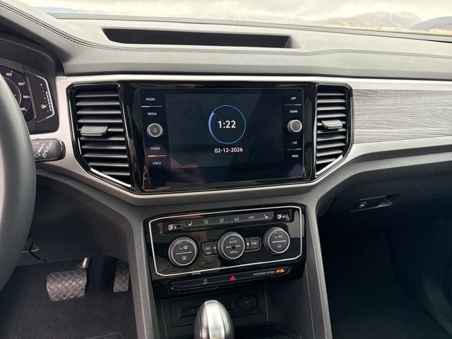 2022 Volkswagen Atlas Cross Sport 2.0T SE w/Technology