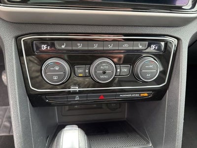 2022 Volkswagen Atlas Cross Sport 2.0T SE w/Technology