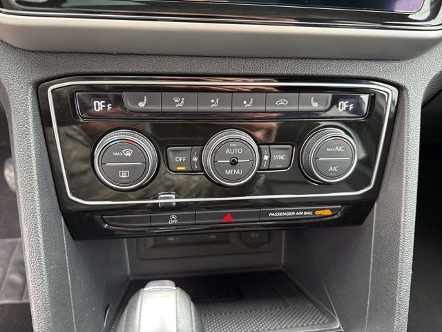 2022 Volkswagen Atlas Cross Sport 2.0T SE w/Technology