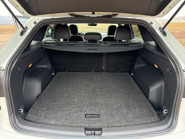 2022 Volkswagen Atlas Cross Sport 2.0T SE w/Technology