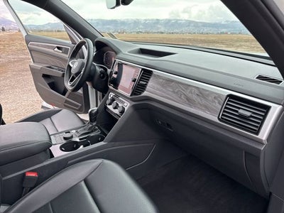 2022 Volkswagen Atlas Cross Sport 2.0T SE w/Technology