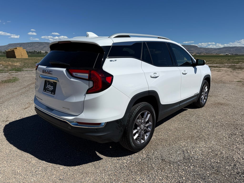 2022 GMC Terrain SLT
