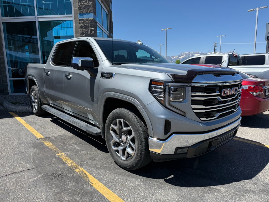 2024 GMC Sierra 1500 SLT