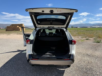 2020 Toyota RAV4 Hybrid XSE