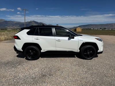 2020 Toyota RAV4 Hybrid XSE