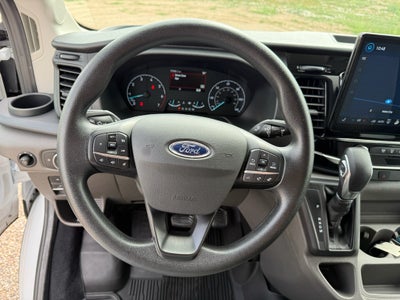 2024 Ford Transit Wagon XLT