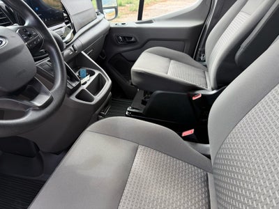 2024 Ford Transit Wagon XLT