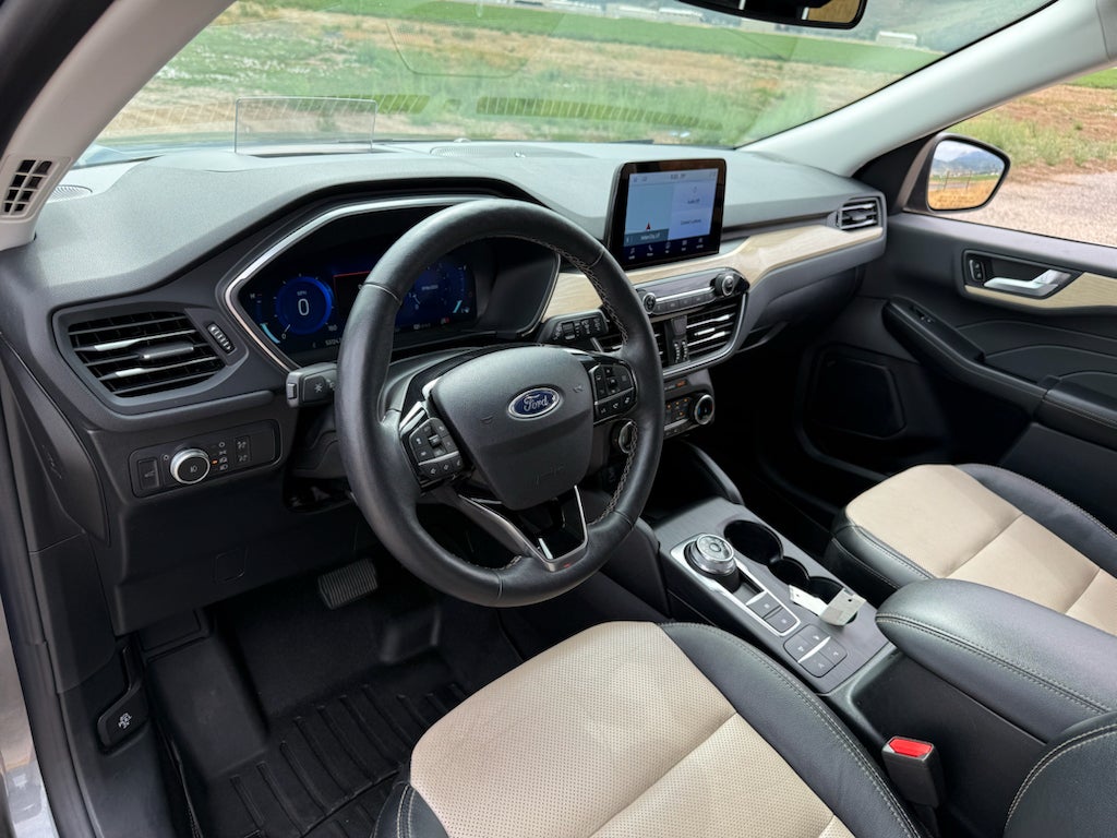 2022 Ford Escape Titanium