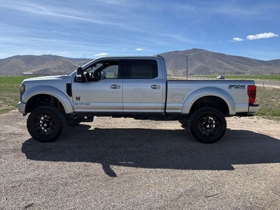 2022 Ford F-250SD Lariat