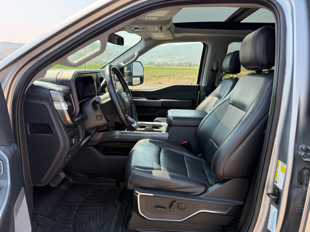 2024 Ford F-350 LARIAT