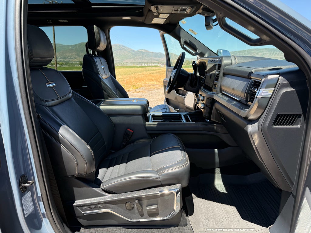 2023 Ford F-350 Platinum