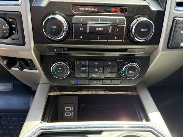 2017 Ford F-350SD Lariat