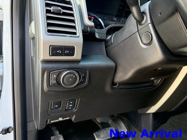 2017 Ford F-350SD Lariat DRW