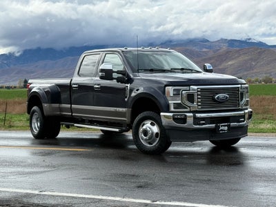 2022 Ford F-350 LARIAT