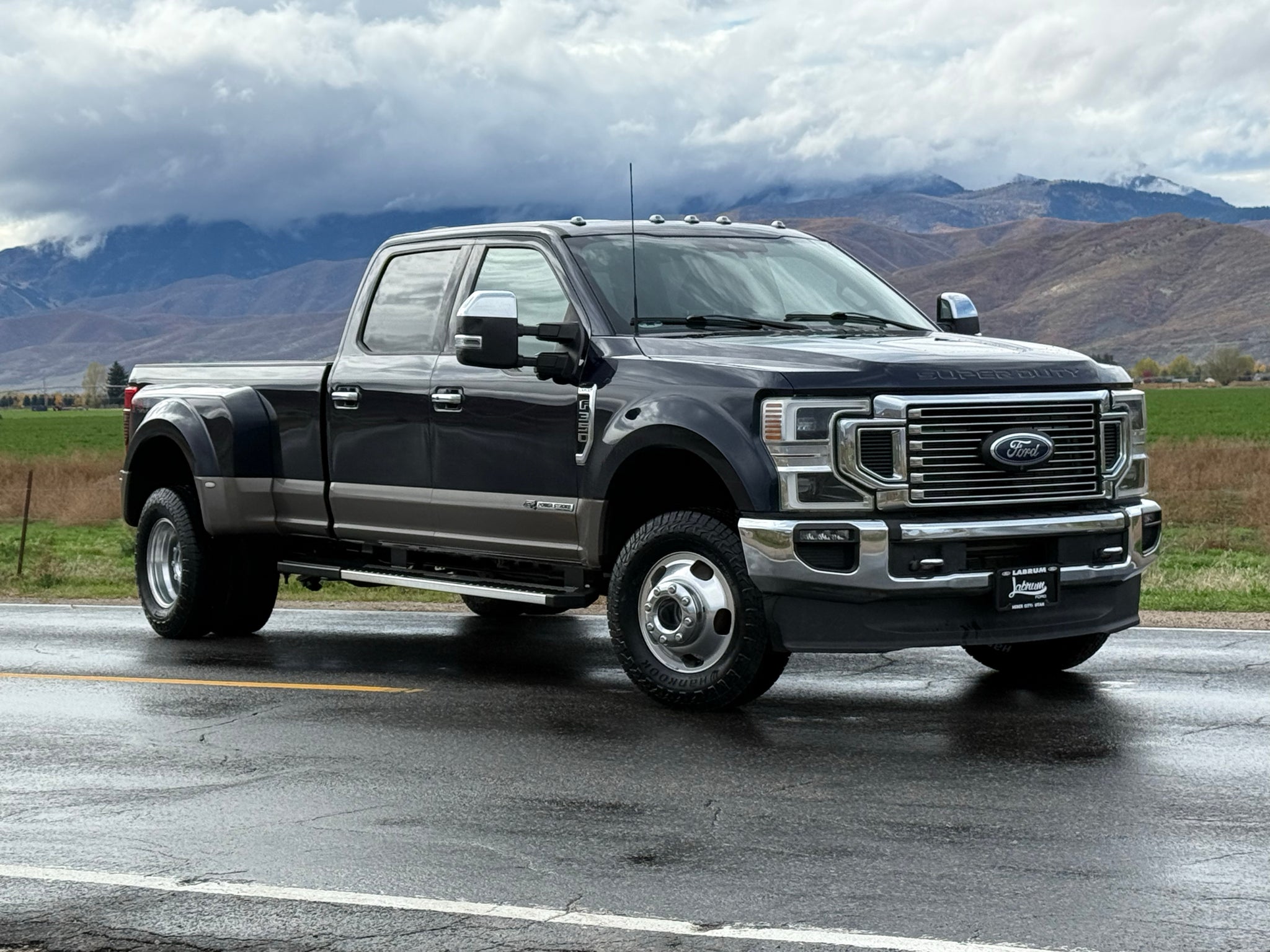 2022 Ford F-350 LARIAT