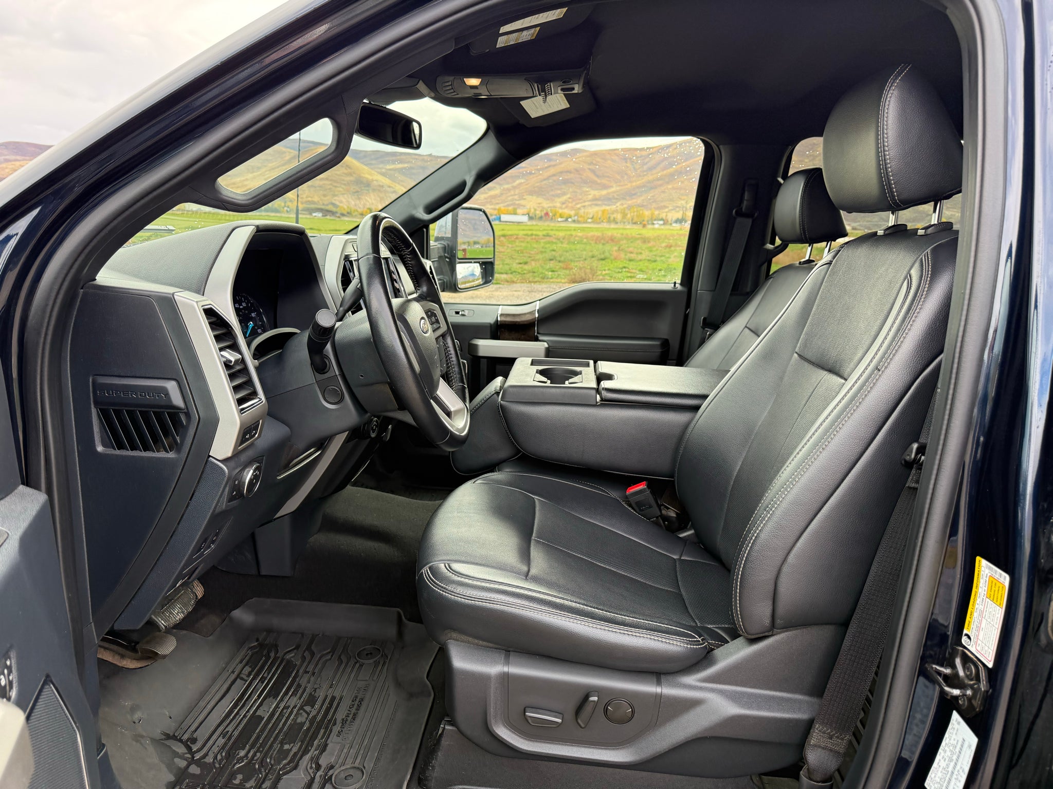 2022 Ford F-350 LARIAT