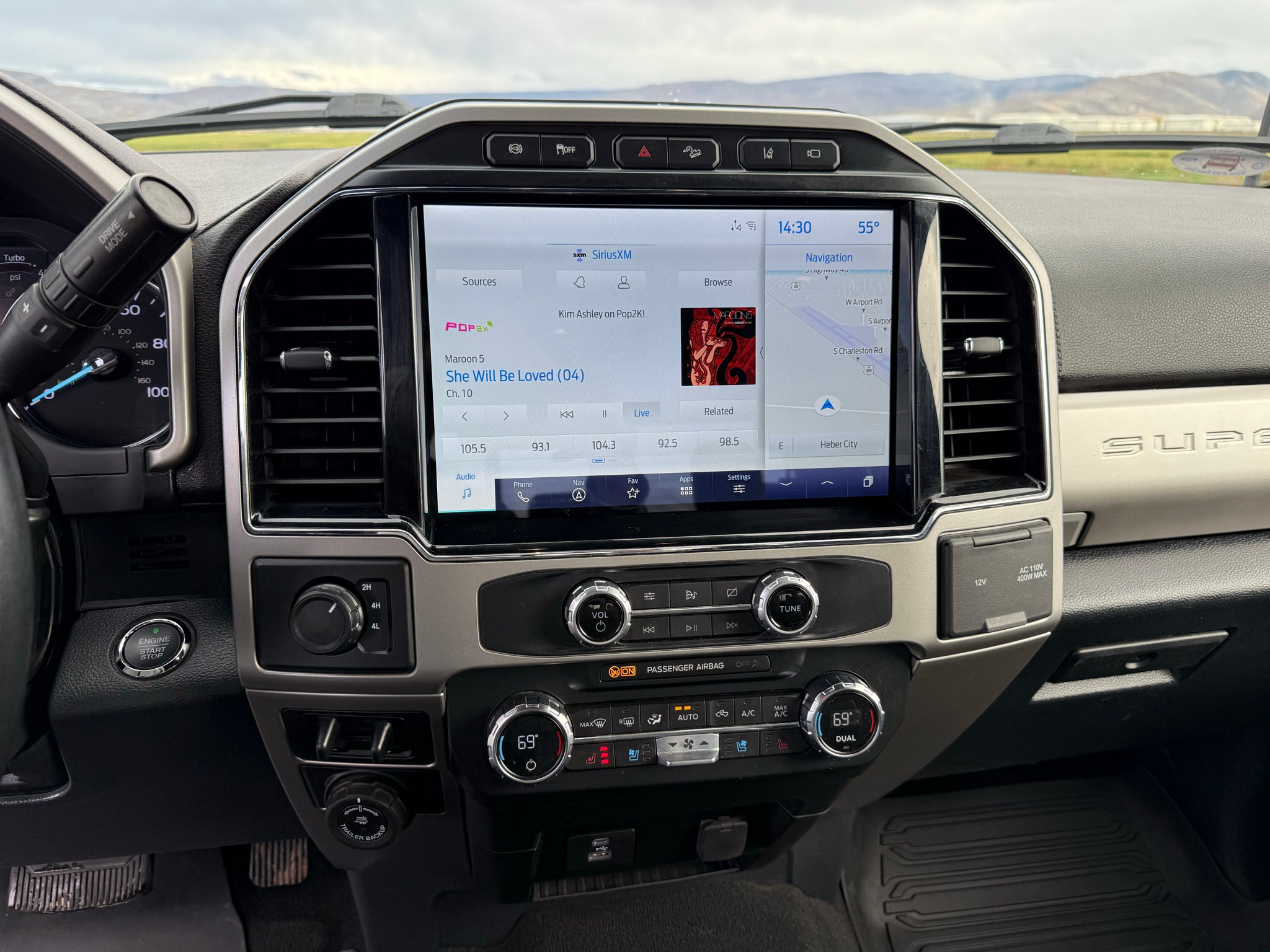 2022 Ford F-350 LARIAT