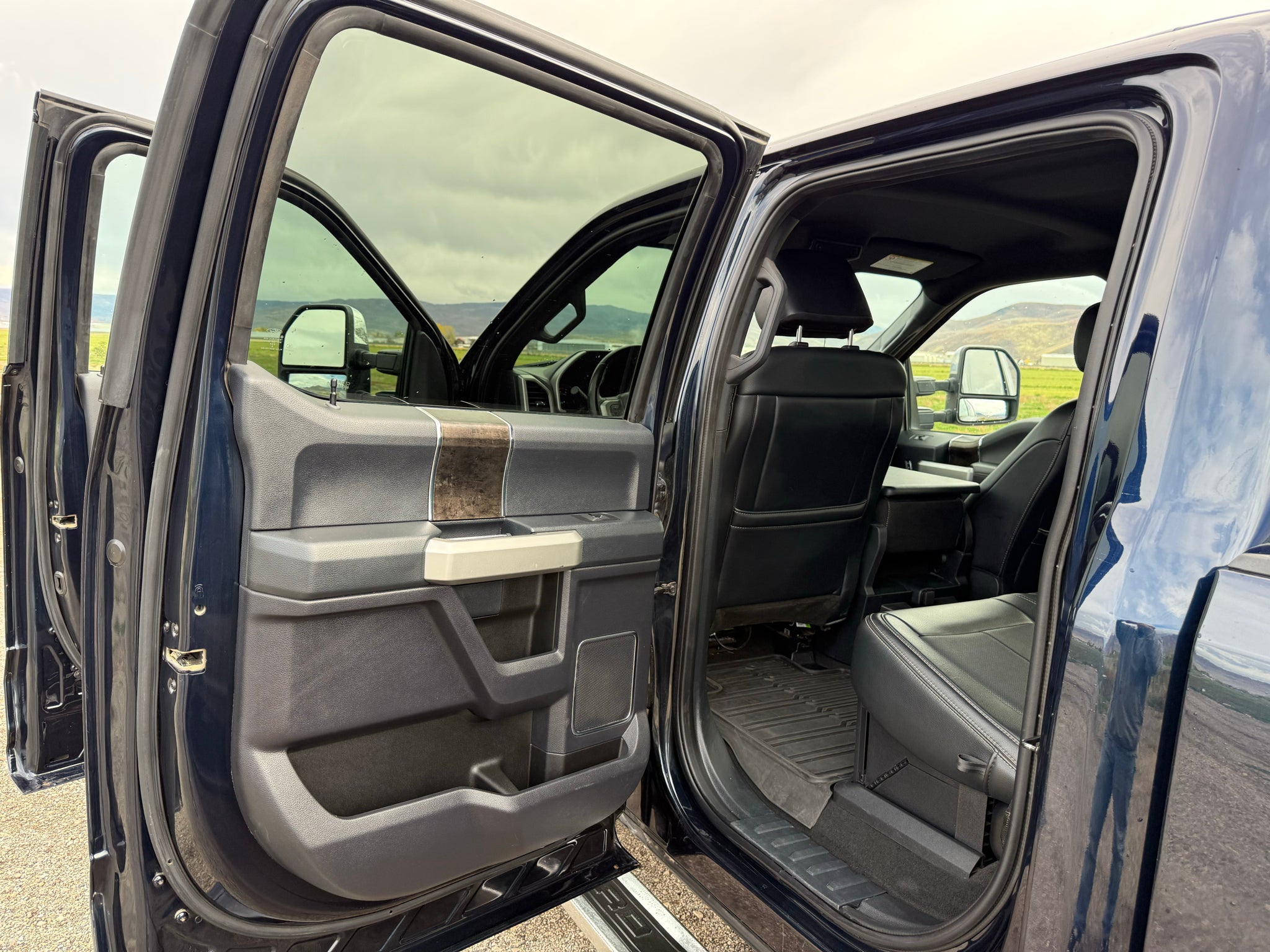 2022 Ford F-350 LARIAT