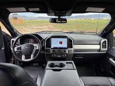 2022 Ford F-350 LARIAT