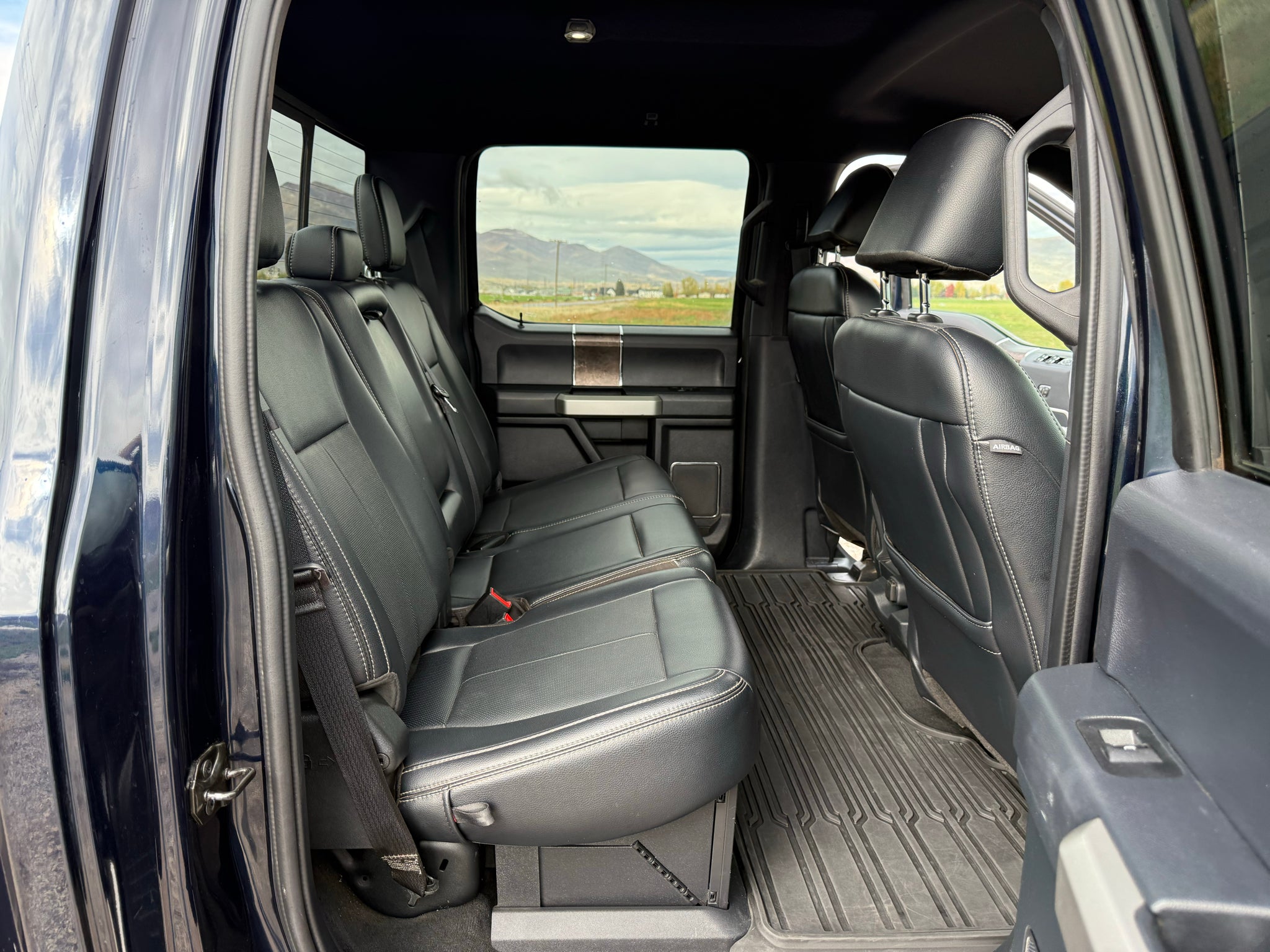 2022 Ford F-350 LARIAT
