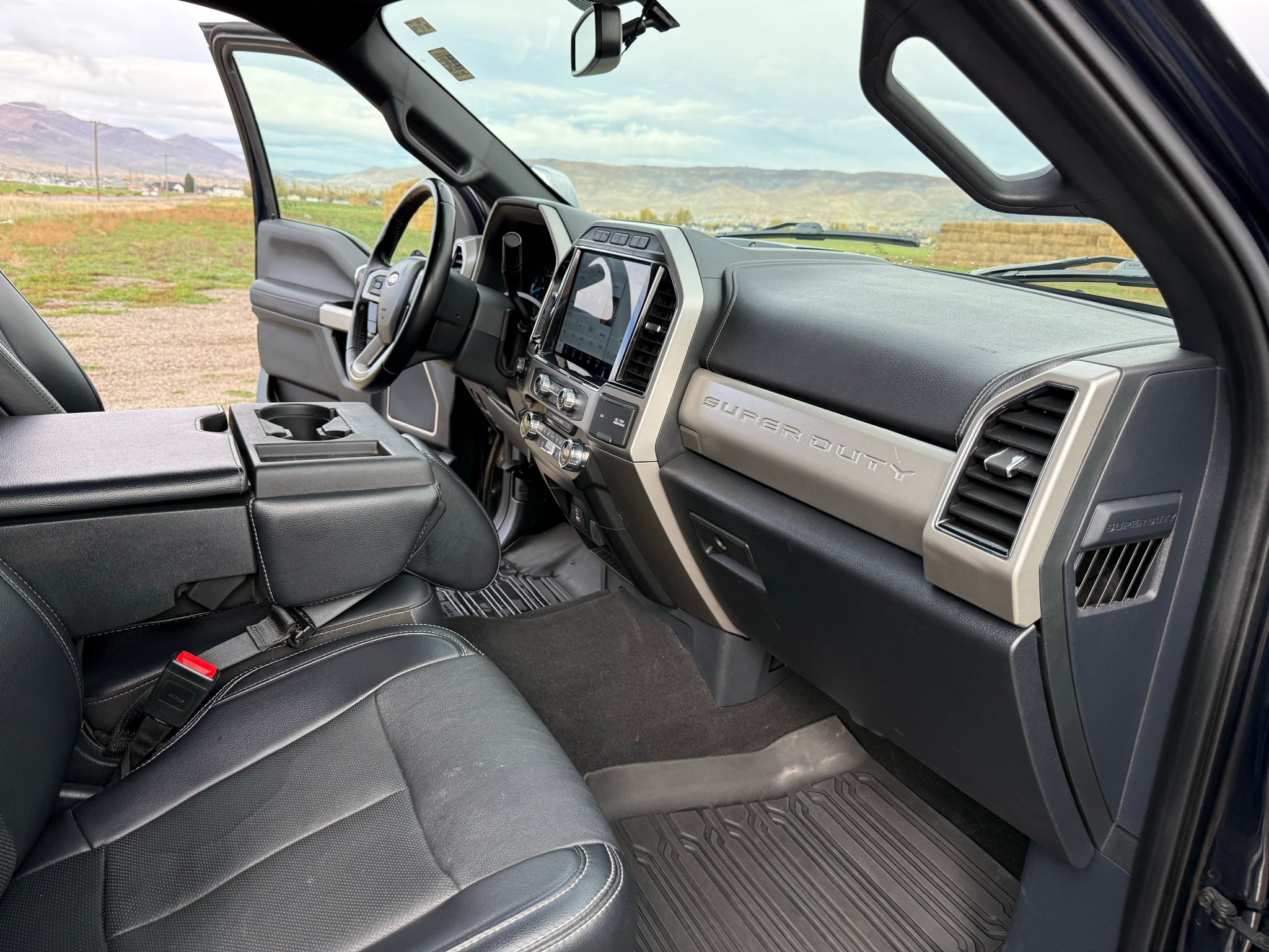 2022 Ford F-350 LARIAT