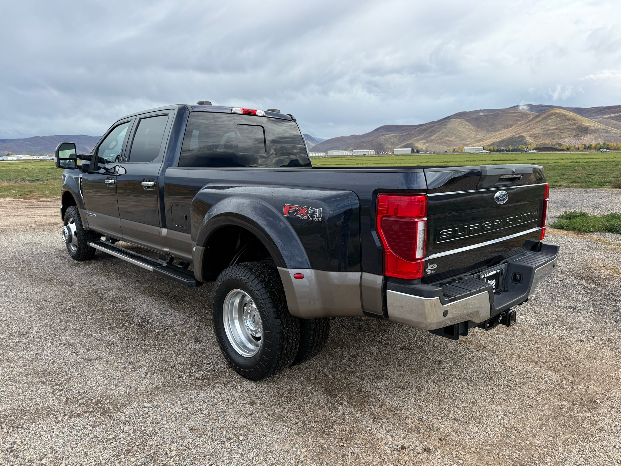 2022 Ford F-350 LARIAT