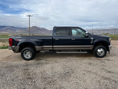 2022 Ford F-350 LARIAT