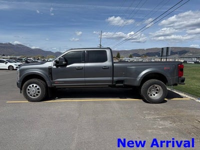 2025 Ford F-450SD Platinum DRW