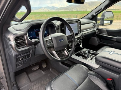 2024 Ford F-150 Platinum