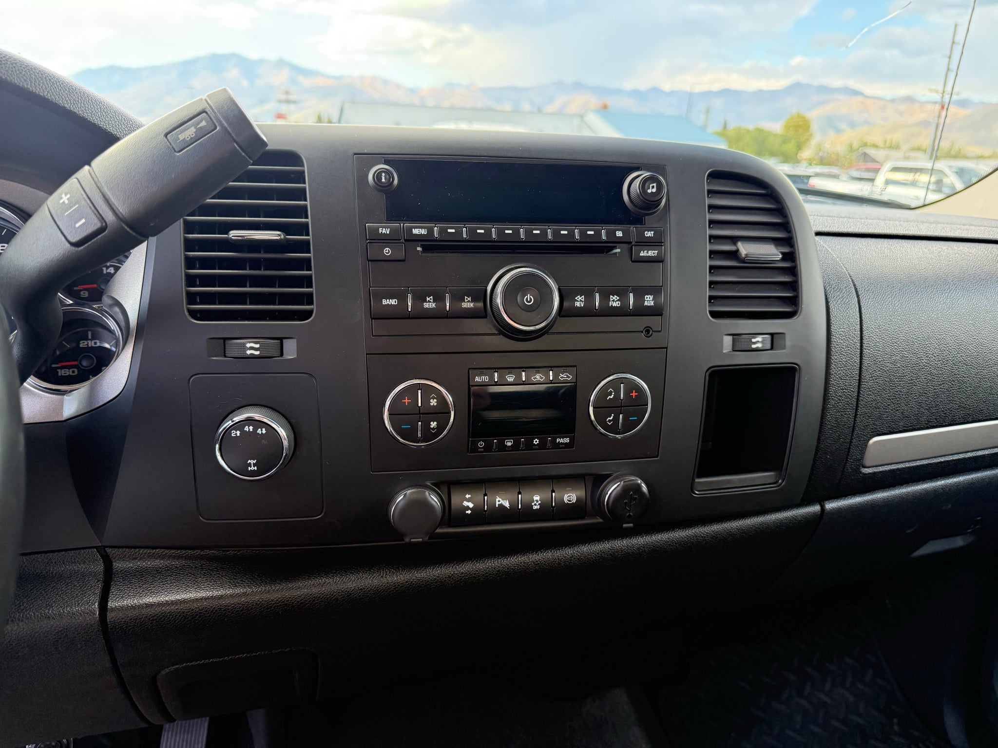 2012 Chevrolet Silverado SRW LT