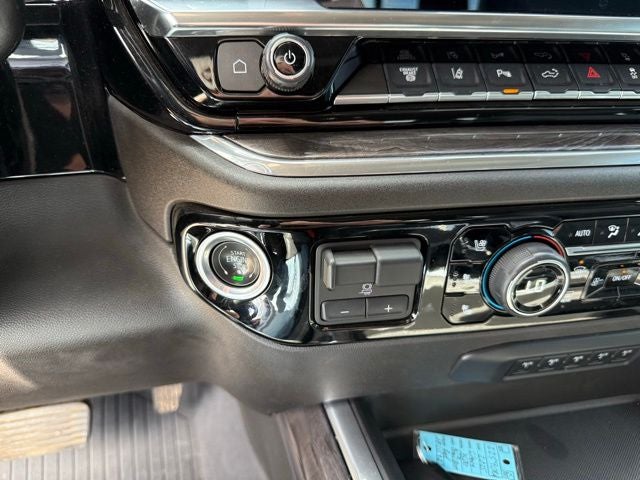 2025 Chevrolet Silverado 3500HD LTZ